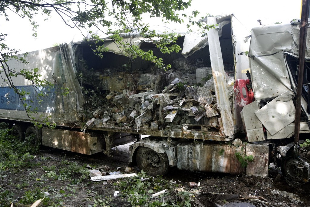 Schwerer VU A 3 Rich Oberhausen Hoehe AK Leverkusen P580.JPG - Miklos Laubert